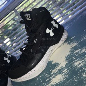 Underarmour hyperspike volleyball shoes